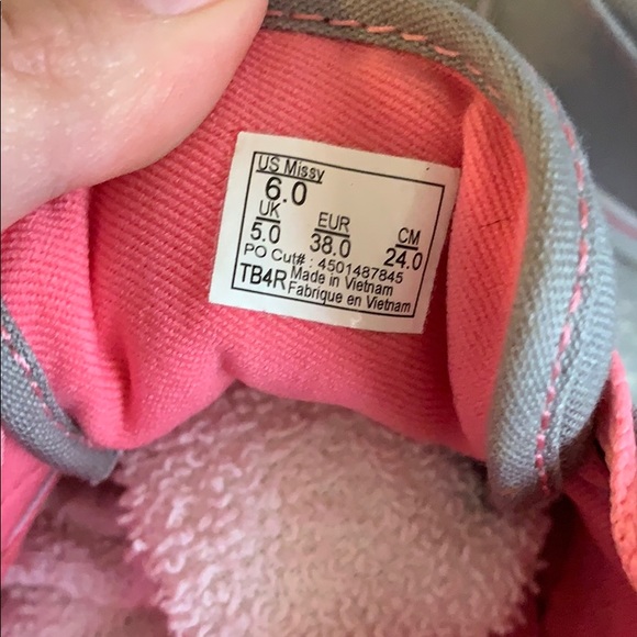 Vans - Picture 4 of 4